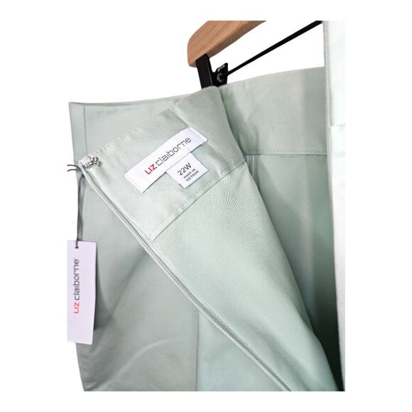 NEW Liz Claiborne Women's Plus Pencil Knee-Length Skirt in Mint Green(Size: 22W) - Picture 6 of 6